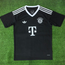 24-25 Bayern Black Training Shirts